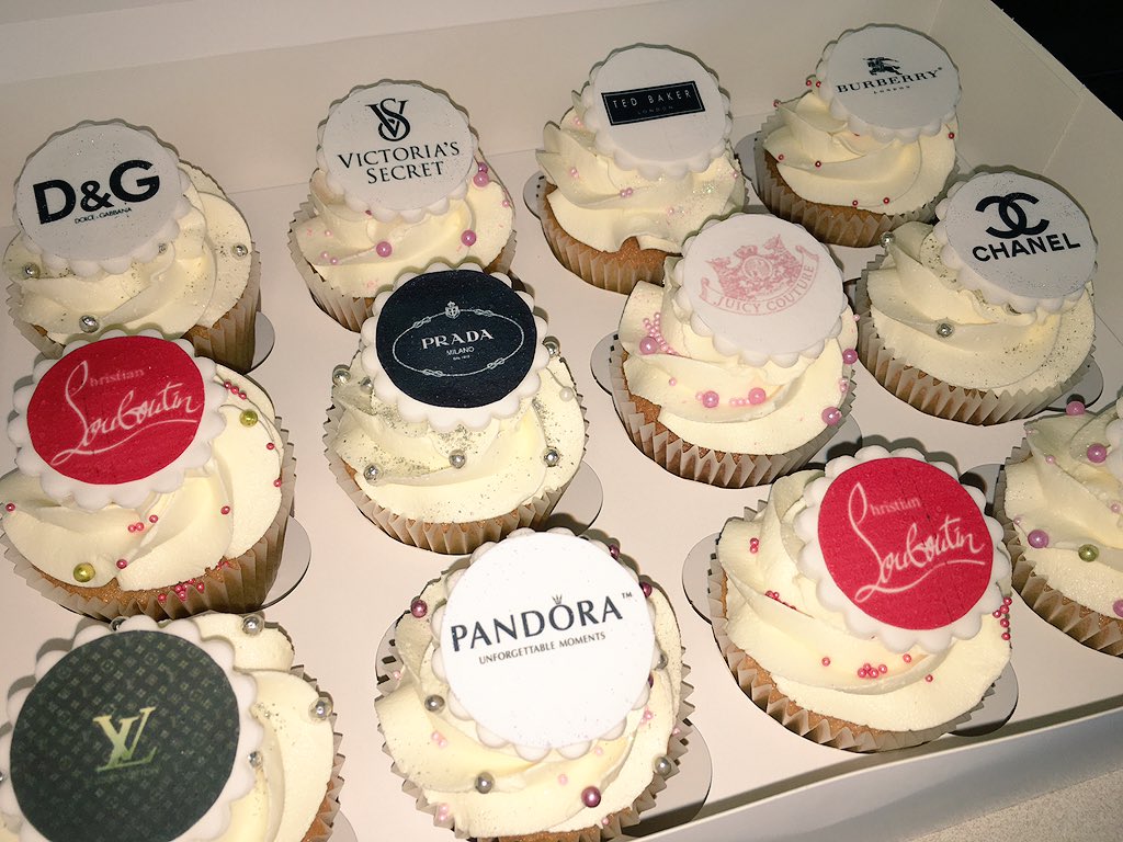 SarahCakeCo's tweet photo. #designer #cupcakes @SarahCakeCo #vanilla #delicious #quality https://t.co/YLIP7ICtpR