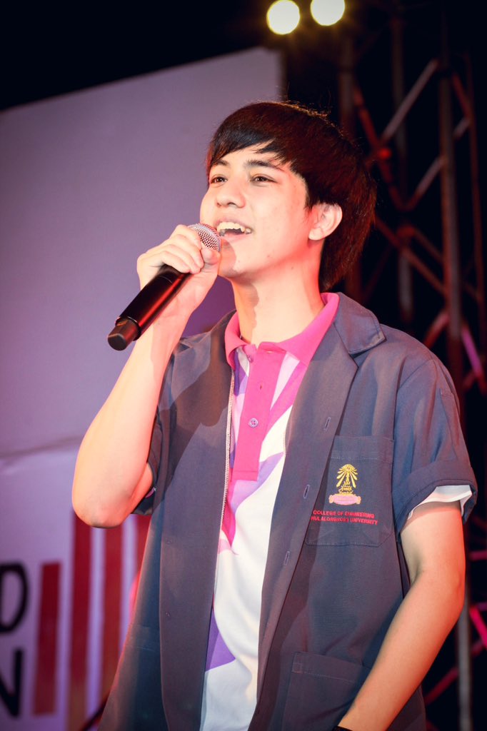 MaysaMei's tweet photo. อีกสักหน่อยย555 พี่แทนยังเล่นเฟสนะ แค่ไม่อัพอะไรเลยเท่านั้น ติ่งมา3ปี เผือกมาทุกเรื่องแล้ว😂 #chulacuteboy #yrcd https://t.co/IbTYnoxZIU