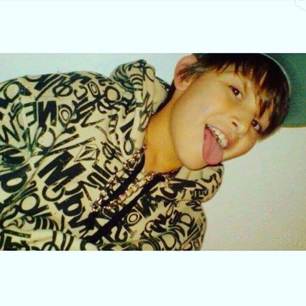 emichigui's tweet photo. MELHOR LÍNGUA  #VoteMcGui #KCA https://t.co/JSkzvhY01P
