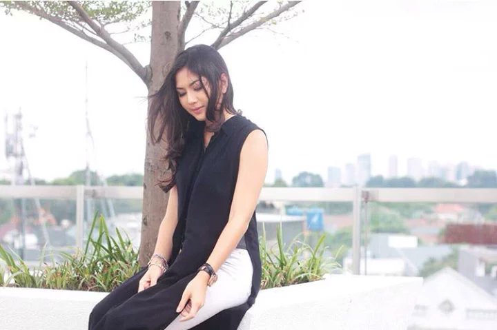 JMunityLombok's tweet photo. I love you with all styles sister @Jscmila could not it make sister was not really miss, i wait to lombok again 😉😘 https://t.co/aR67p4j96L