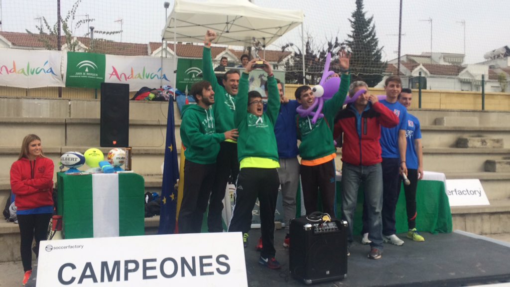 SoyerProfe's tweet photo. Nuestros triunfadores en bádminton, tenis, rugby tag y salvamento acuático. #OrgullosodemisTafad 🏆🏸🎾🏈🏊🏽 https://t.co/7NKOLqP90Y