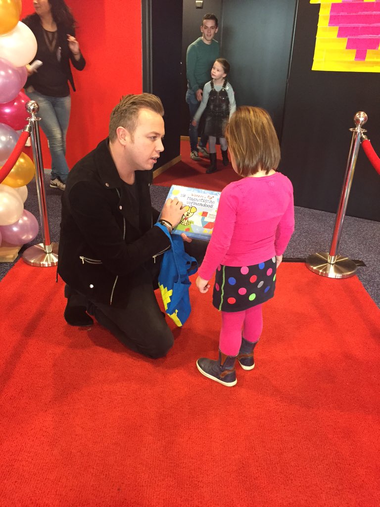 Wat was de film grappig en spannend!! <a href="/woezelenpip/">Woezel & Pip</a> nu naar huis met goed gevulde goodybag!