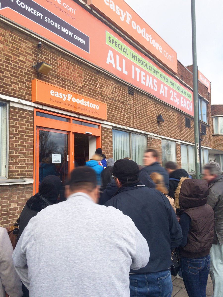 easyFoodstore's tweet photo. Business is booming at the Park Royal easyFoodstore as queues form outside the entrance.
https://t.co/D7YZLtinpT https://t.co/rZeklDptYp