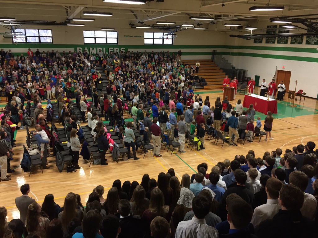 RegisCatholic's tweet image. All of our K-12 students are gathered for Mass at #RegisHS this morning. #CSW16