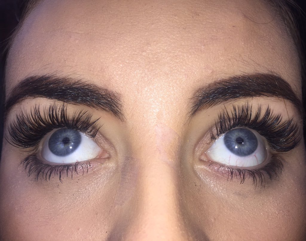 clairesjewels's tweet photo. Russian lashes. I gave 1 app left tomorrow @TheGlamourPit text 07720206478 ✨✨✨ https://t.co/7oowuUakPX