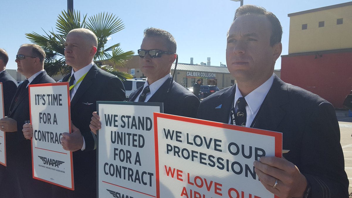 NJASAP's tweet image. Supporting our peers is an NJASAP imperative. #DALPicket #MutualSupport #UnionStrong #swapapilots