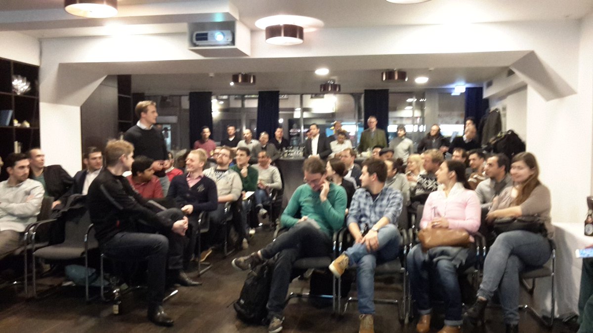 Hierbeidir's tweet photo. Volles Haus beim @StartupDorf https://t.co/a8EcdEFPSD