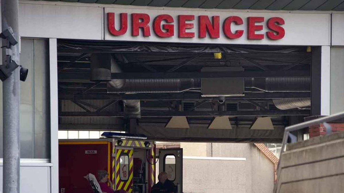 jonathanbusiau's tweet photo. #vdm  Chute accidentelle d'un adolescent somnambule : "Attention aux fenêtres ouvertes" https://t.co/S3dKtV6NXA https://t.co/4LPymJiXNq"
