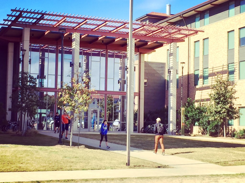 UTSA's tweet photo. Home. 💙
#UTSA 
#AlvarezHall https://t.co/ty6b3e0vRy