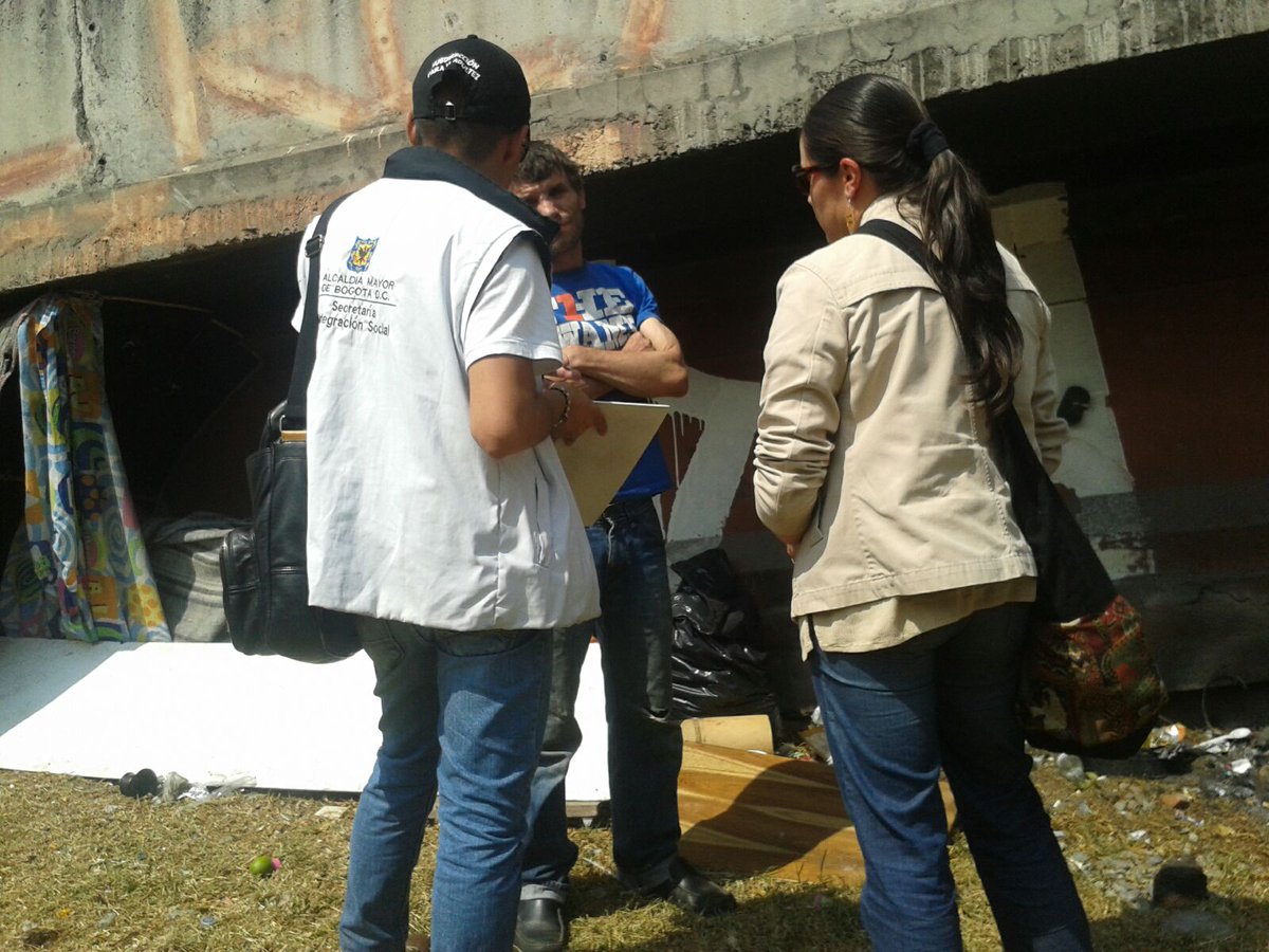 AlcaldChapinero's tweet photo. @AguasDeBogota e @Integracionbta trabajan en la recuperación del punto crítico de la autopista norte con Calle 92 https://t.co/OgFER51oe5