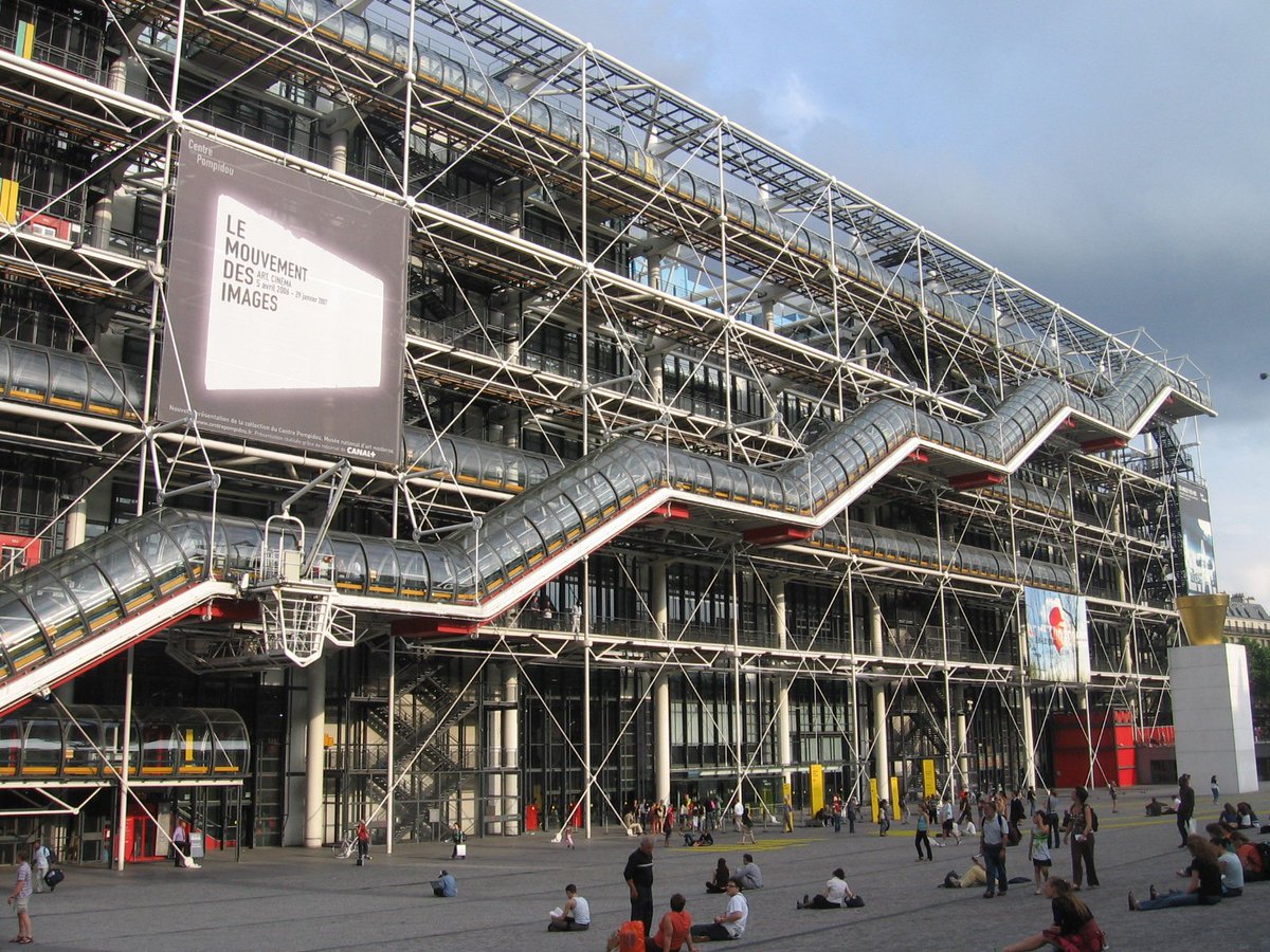 remotejo's tweet photo. Did you know that entrance to the main Paris museums on the first Sunday of the month is FREE?

#traveltip #fact https://t.co/II4VXQTyaC