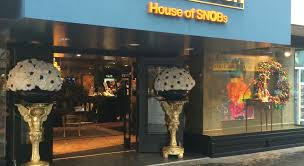 MaschaYPD's tweet photo. #HouseofSnoBs in Enschede gaf na verzoek gelijk aan bij te willen dragen aan het succes van het #EviEvent. dank! https://t.co/4d02r8zkeL