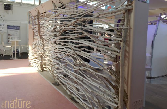 deconature's tweet photo. Découvrez notre réalisation de stand en bois flotté au salon de l'habitat de Montpellier https://t.co/0blCE6D0eK https://t.co/nep3ihIewd