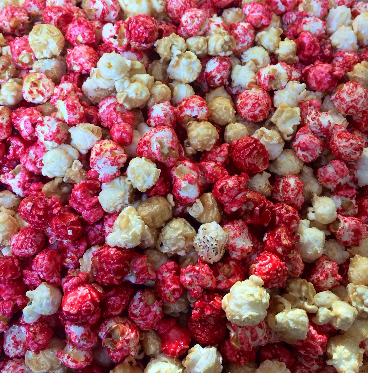 kernelspopcorn's tweet image. We&apos;re popping #RaspberryRomance in stores for a limited time, get it while you can!
