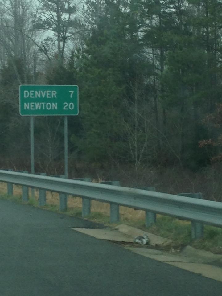 Stadium's tweet photo. This is a real road sign that exists in North Carolina.
(via Facebook/Jason Smith) https://t.co/jkRW4Z5uGR