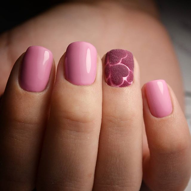 #manicure for #ValentinesDay with hearts