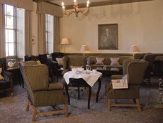 MacBearHotel's tweet photo. Churchill Lounge - traditional afternoon tea: https://t.co/hvHE23xoGK. Book https://t.co/o5taWuRmh9: 0344 879 9143 https://t.co/OxQLf8PKO3