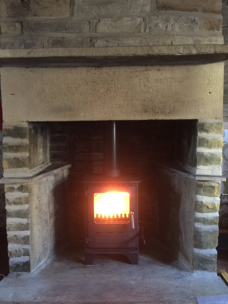 stovemedicltd's tweet photo. Another day installing with @heating_medic. Liner and chimney  installed with the help from my new toy. https://t.co/IFxRIAj19B