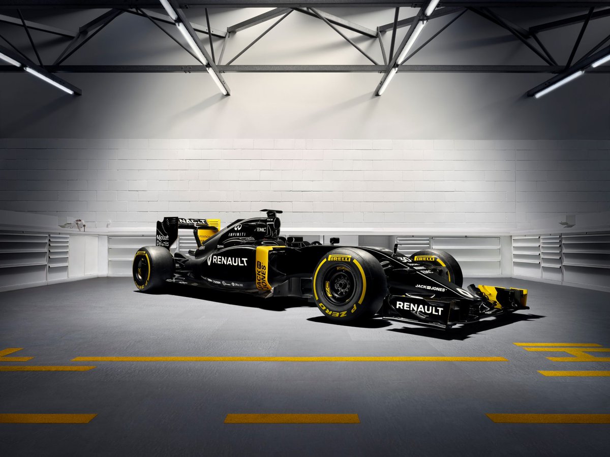 FRGblog's tweet photo. Do you like the appearance of the new RS16? #f1 #RenaultLaunch
RT for yes
LIKE for no https://t.co/zHLzVlnvm5