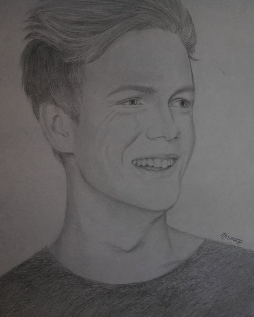 seaqp's tweet photo. Lovely @Caspar_Lee #mylove #casparlee #art #vlogger https://t.co/LZ090tWeK9