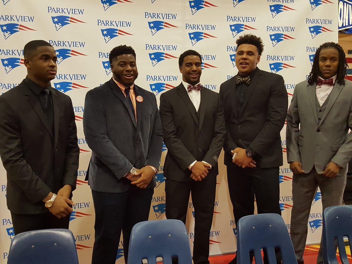 LRParkviewFB's tweet photo. Way to go to our 5 college letter signees!! We are proud of the young men you have become. https://t.co/SEFIKmqUoQ