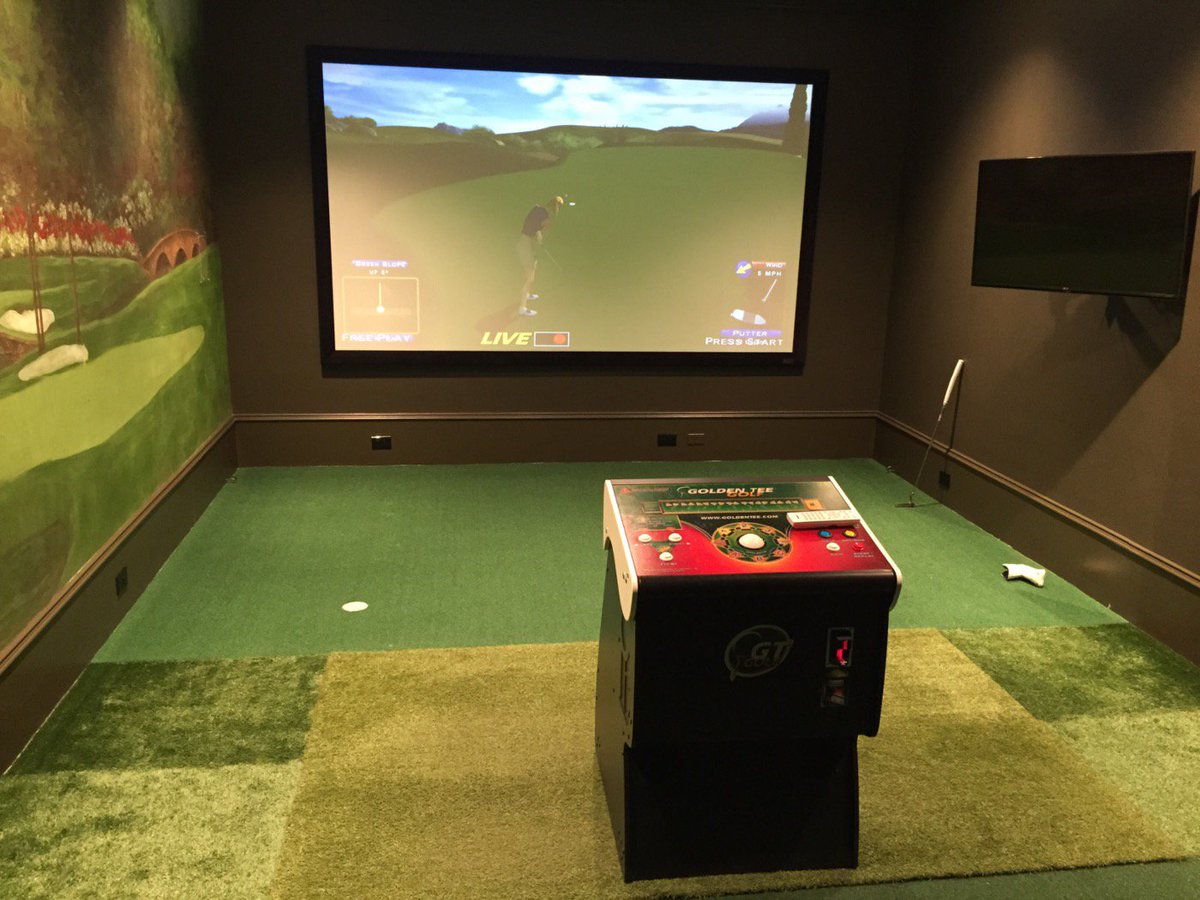 FreddieFreeman5's tweet photo. Want to thank @GoldenTee for keeping my room updated! #2016Update #showroom https://t.co/BlOkfwsgke