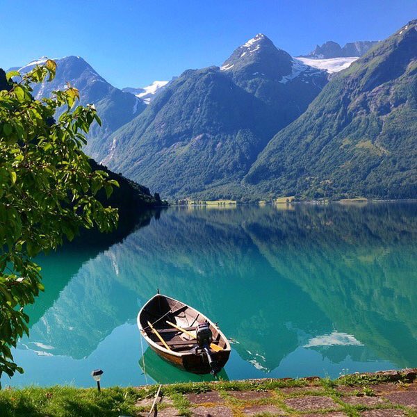 TravelDreamTime's tweet photo. Hjelle, Norway. https://t.co/k25fug6sKP