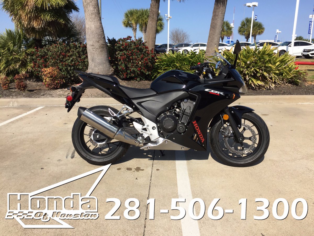 HondaOfHouston's tweet photo. Insane deal on this pre-owned 2015 CBR500R! $3,999+tax title and licence fees. 220miles! https://t.co/wCqIVf4X1B https://t.co/XxXG0TmEoP