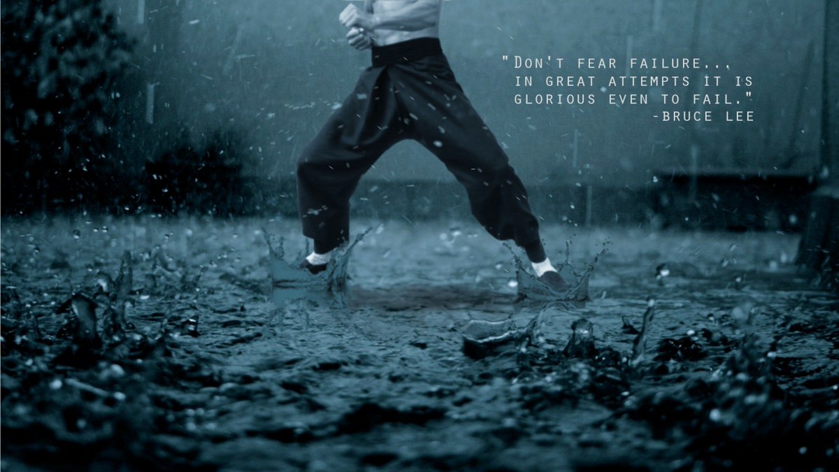TamaraMcCleary's tweet photo. "Don't fear failure. In great attempts it is glorious even to fail." ~ Bruce Lee #quote #leadership #inspiration https://t.co/SGsrciIz8a