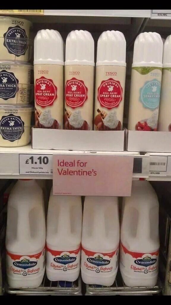 Johnnyyrobinson's tweet photo. It looks like @Tesco are ready for Valentines Day 😂! https://t.co/dVfpDK78zB
