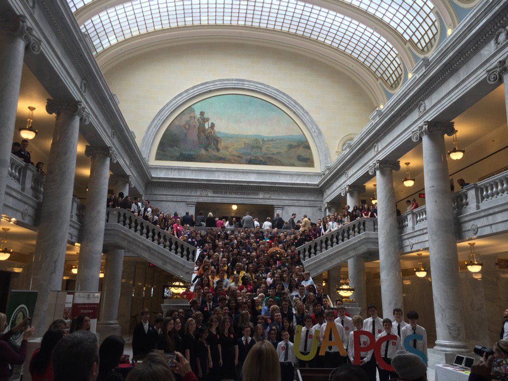 delainatonks's tweet photo. @MHAcad with hundreds of #uapcs students at Charter School Day on the Hill. #uted #utpol https://t.co/yDSYj8kVV1