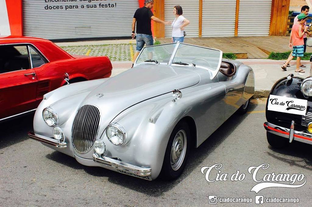 oldcar_photo's tweet photo. #ciadocarango #euamocarroantigo #carroantigo #carroantigos #carroantigo_bh #oldcar #oldcars #oldcarshow #encontroca… https://t.co/IrvRnR9Idr