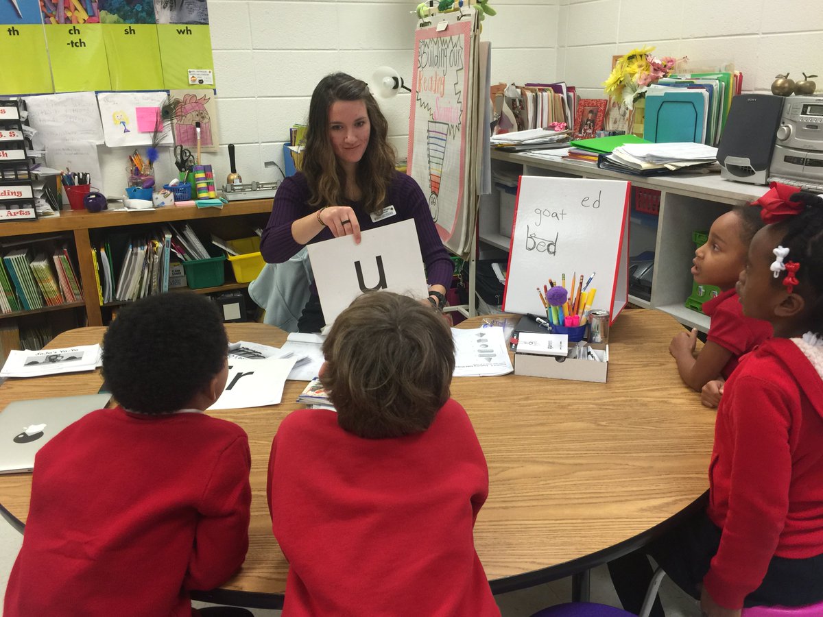 SHCTeacherEd's tweet photo. Clare Wojda teaching a Guided Reading Group #BadgerTeachers @MaryBAustin @nhaywood97 https://t.co/ARNOG4MGBl