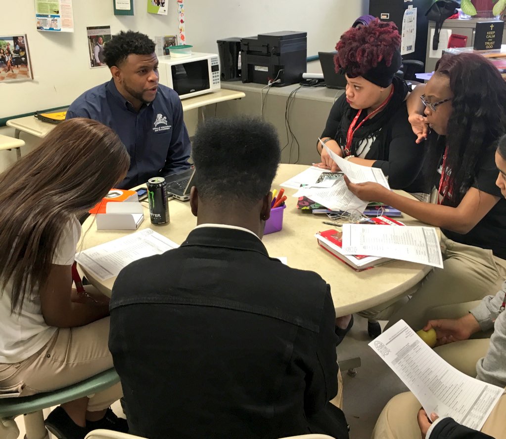 SIUECharterHigh's tweet photo. Thanks for stopping by for a follow up visit, @LUBlueTigers! #LincolnU #HBCU https://t.co/79HmVjDsgg