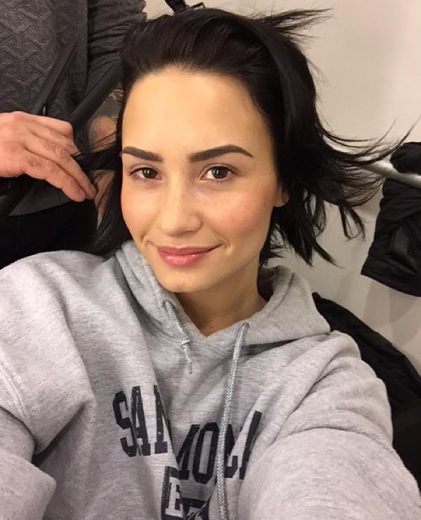 nilaysudeyildiz's tweet photo. #TurkeyWantsDemiLovato bu cirkinse herkes bu kadar cirkin olsa keske https://t.co/pPdMutTnKE