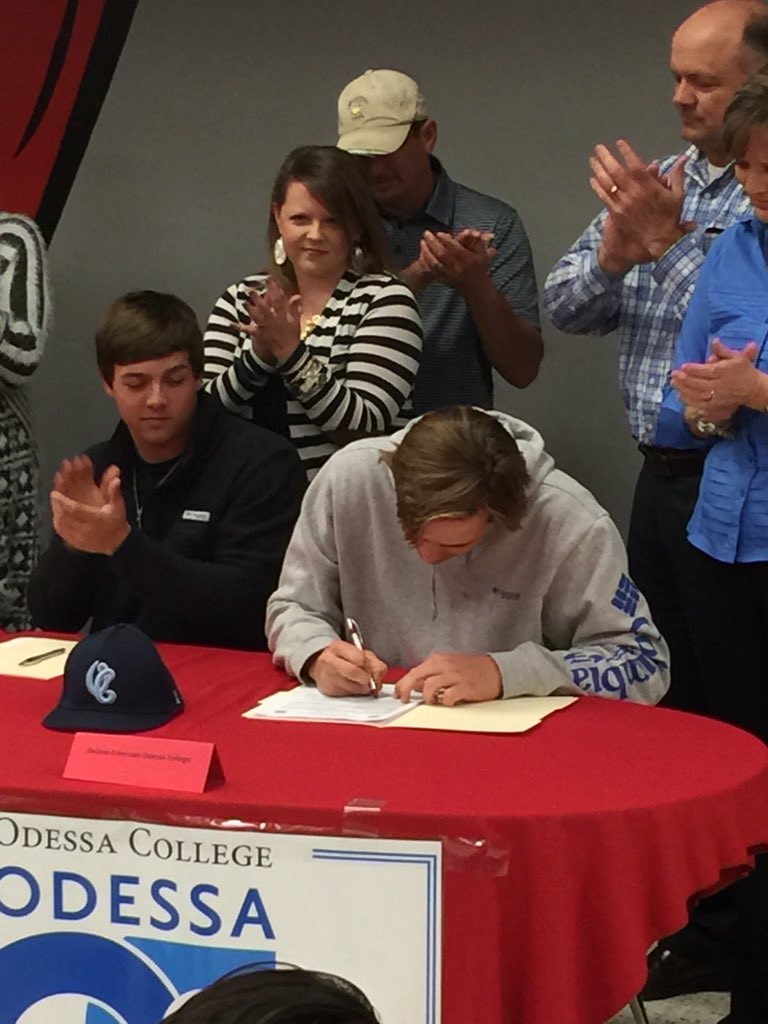 LCPbaseball's tweet photo. @Delane618 & @Salas0244 signing their LOIs to play baseball @ Odessa College! Proud of them! #LCPBaseball #tenacious https://t.co/zRkm8yKEO5