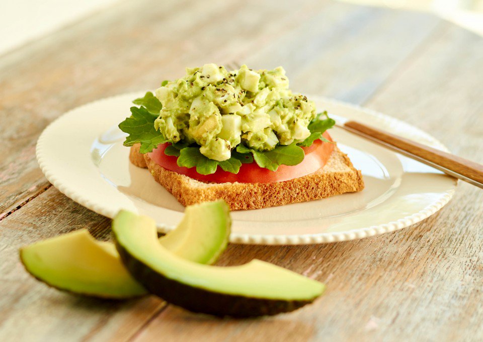 rubykeithus's tweet image. Open-Faced Avocado Egg Salad Sandwich - Hello Healthy buff.ly/1PyCgxy