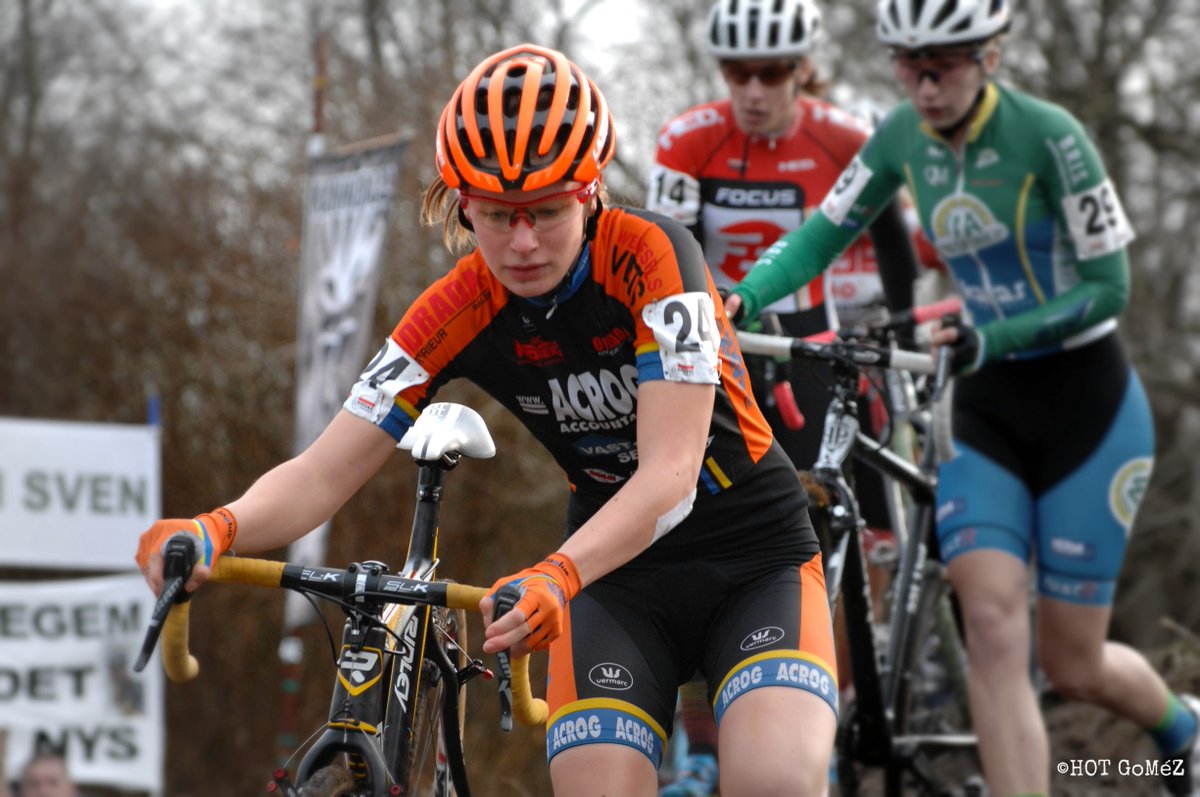 HoTGoMezpro's tweet photo. Jinse Peeters #BalenBC @AuBonDossard @ciclismo200 @cyclocross @SoudalClassics @Veldritkrant https://t.co/kUo3MfgceL