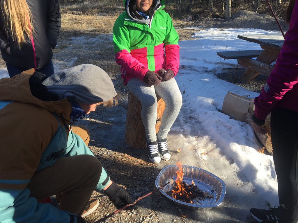 canmorepete's tweet photo. Walking Together Challenge Day at the Outdoor Learning Centre @MountainEdu @Exshawschool @Lawrence_Grassi @gensoler https://t.co/qlJGWDW9TL