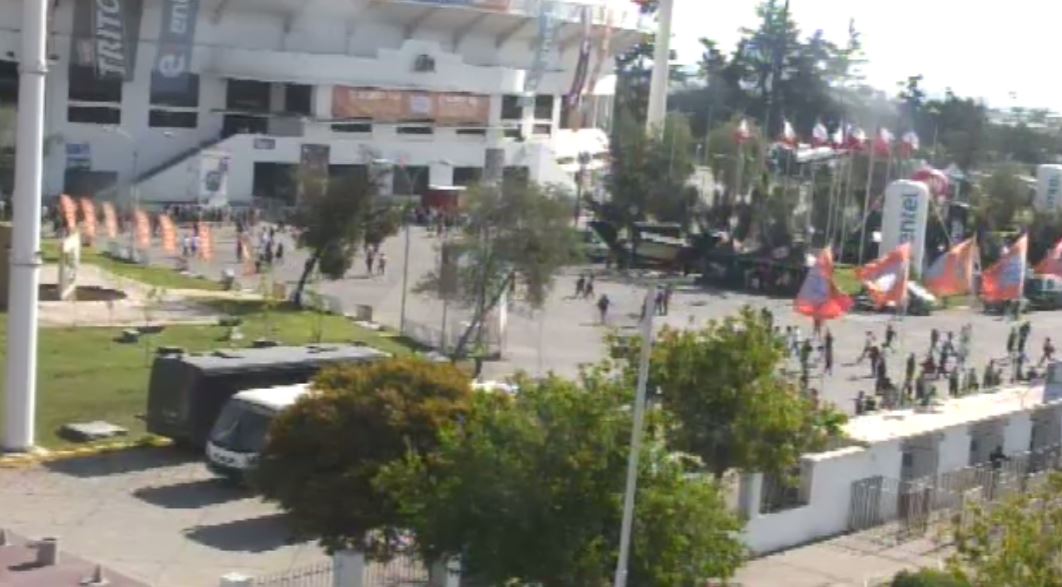 ¡Ya abrieron las puertas del Nacional! #RollingStones EN VIVO → bit.ly/iaHRB