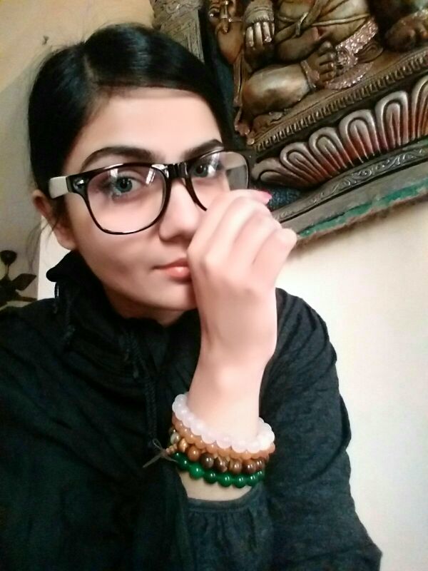 LahiriLopamudra's tweet photo. Some #Homesweetest #Home #Selfiee #follow #nerdlook #kindakool https://t.co/0t8rWHOyZ8