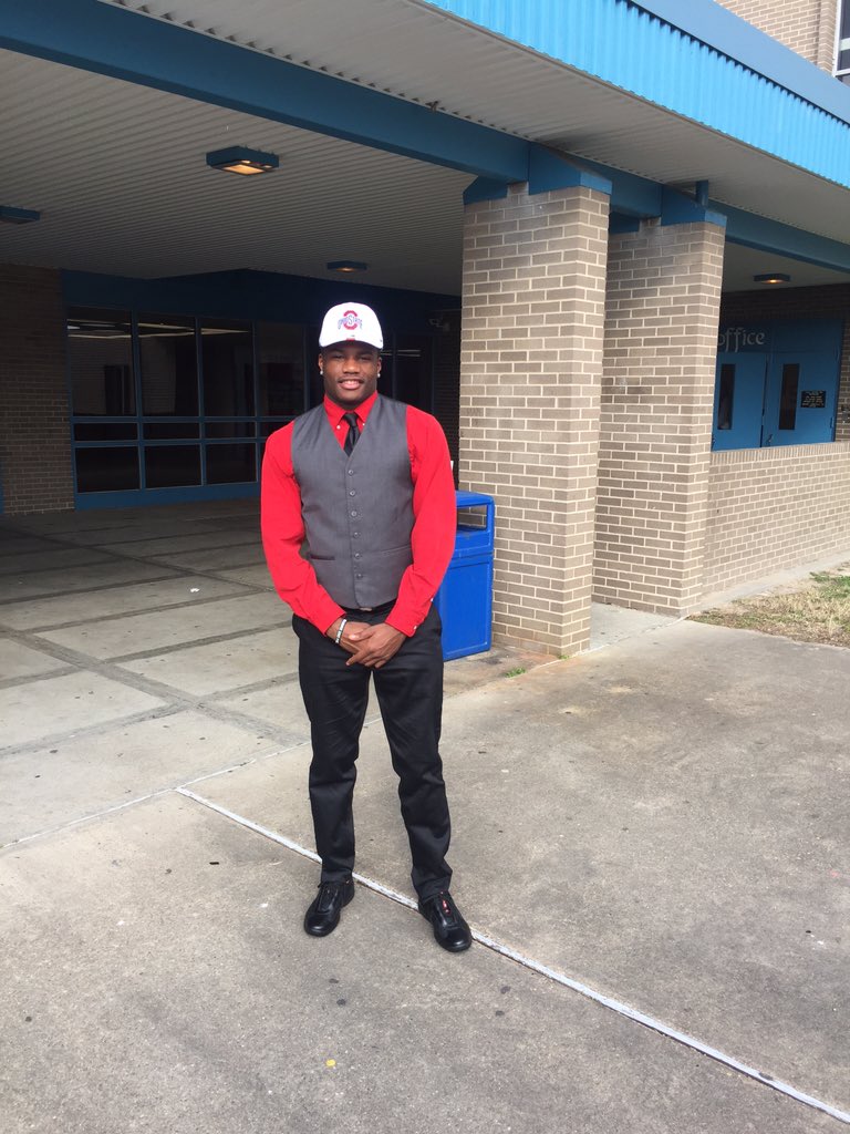Waynedavis1_'s tweet photo. Officially A 🅾hio State Buckeye #BuckeyeNation https://t.co/aphV5EPqqV