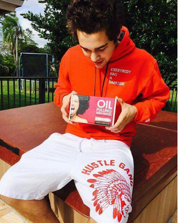 acmdinfo's tweet photo. Austin Via Facebook "No Puedo Esperar para usar este @CocoWhiteUK todos mis amigos dicen que es Increíble" 
-Tania https://t.co/3FgkxrIE7l