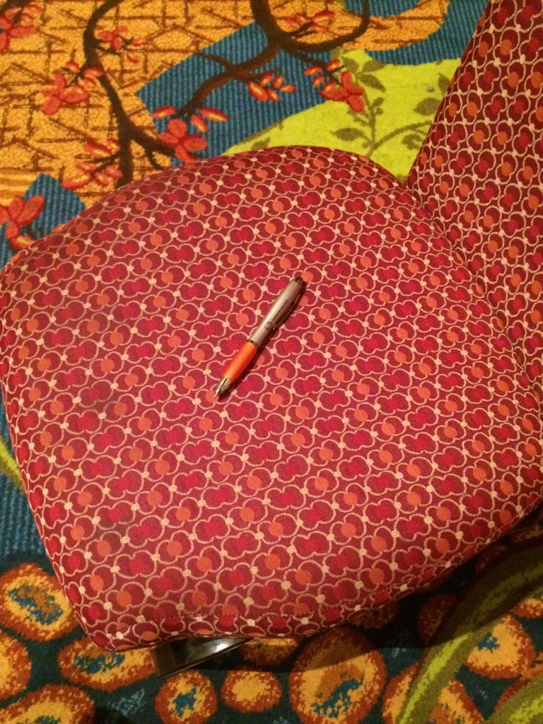 wendywerp's tweet photo. If you leave a pen behind in a meeting room, I WILL take it. I am Templeton the Rat (of pens) #BeTheAnswer2016ASM https://t.co/ZJzsl98yc4