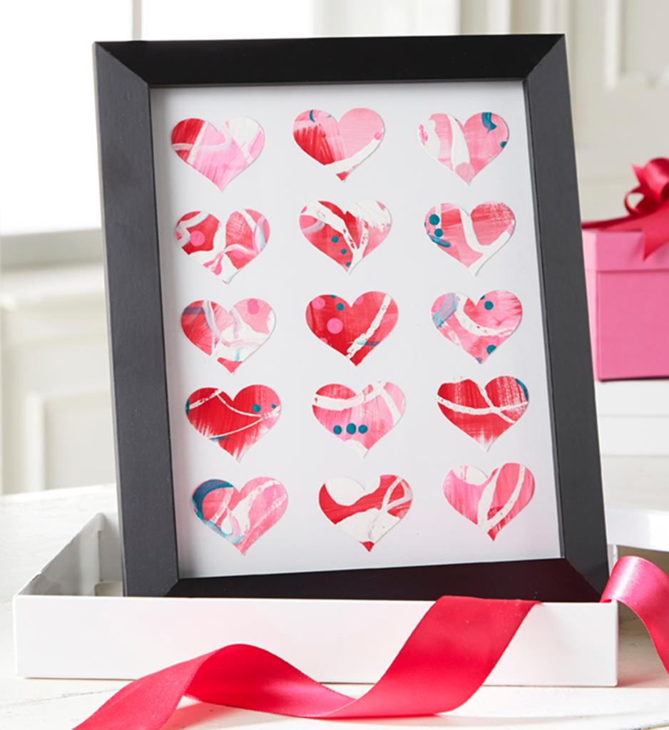 MichaelsStores's tweet image. #Handmade gifts demonstrate true #love! Learn to make this EASY #ValentinesDay #decor piece: spr.ly/6017BZIxD
