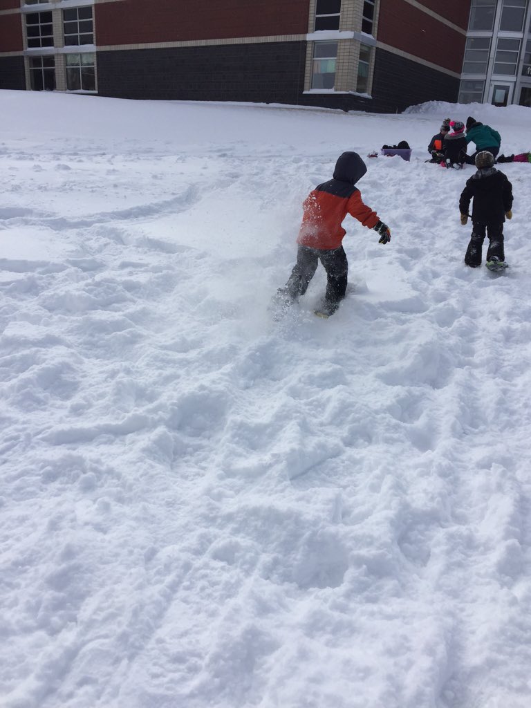 BrooksGH2's tweet photo. 2nd graders @GlacierHills tested out our new snowshoes today. A perfect activity after the fresh snowfall https://t.co/6mLOR3g6Ii