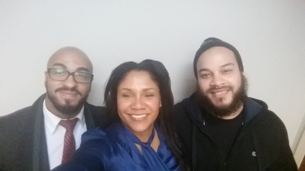 DeloresRLEstate's tweet photo. Nothing like a "closing selfie" to complete your new home ownership venture! Good times ;) #thestetsonadvantage https://t.co/GGHtSd90e1