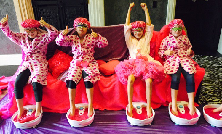 DollyParties's tweet image. 