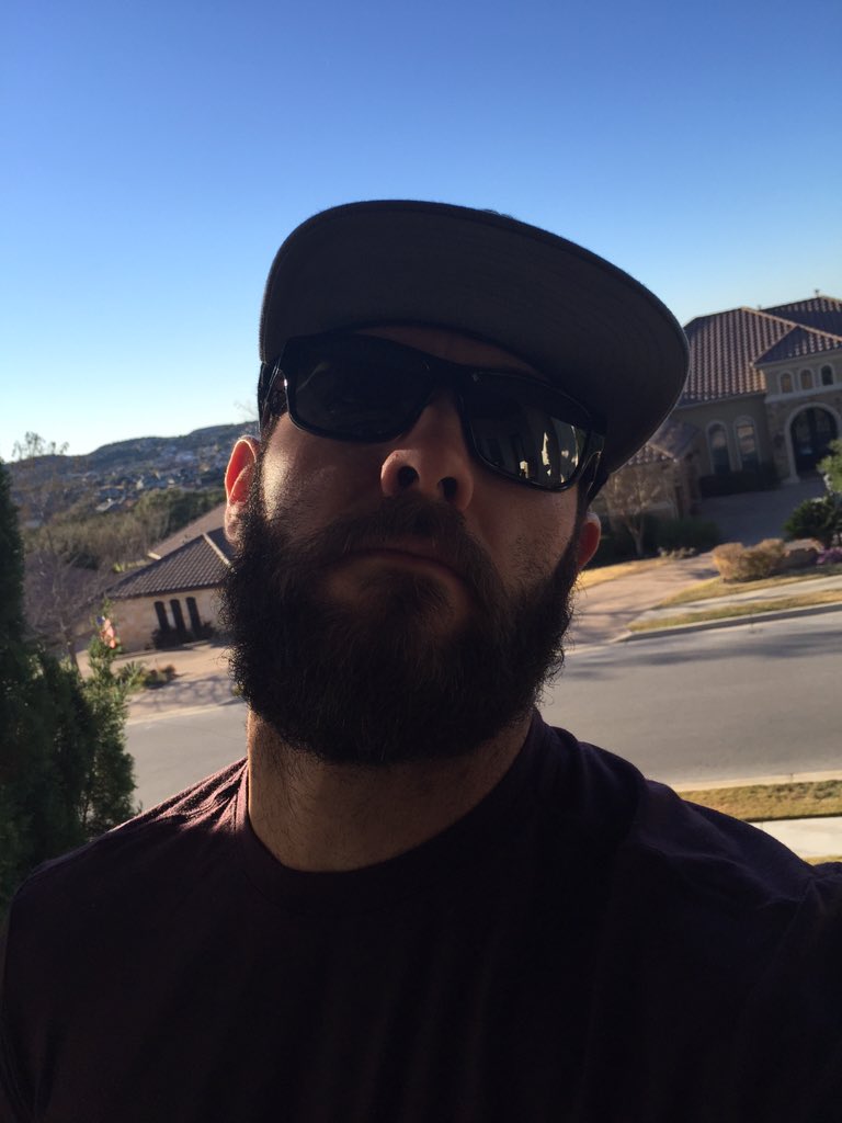 JArrieta34's tweet photo. It's on its way back @CubbieKoolaid https://t.co/FBnbeJ70MT