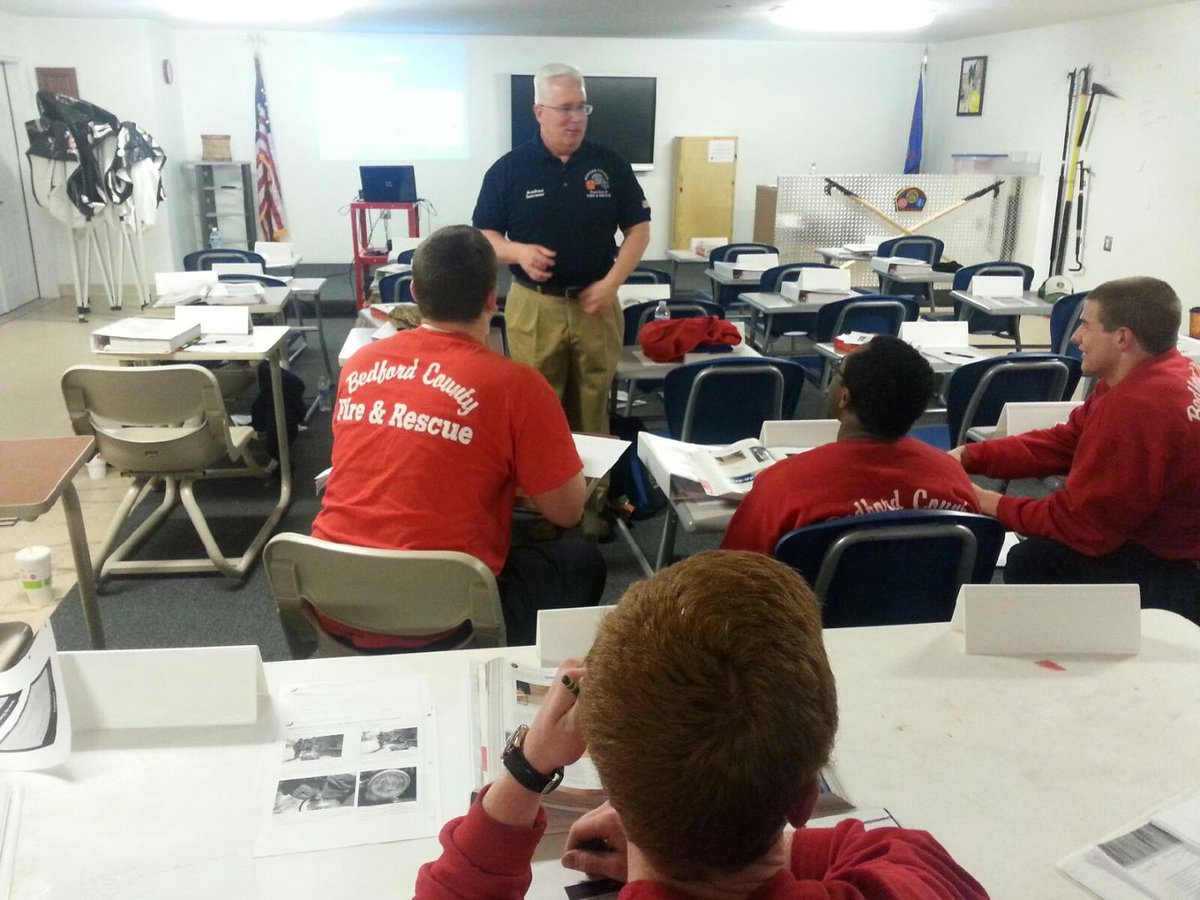 BCoFRChief's tweet image. Dr. In Da House. ... our own Dr. Glen Mayhew leading breakout session on radio comm at FF1. Always educational.